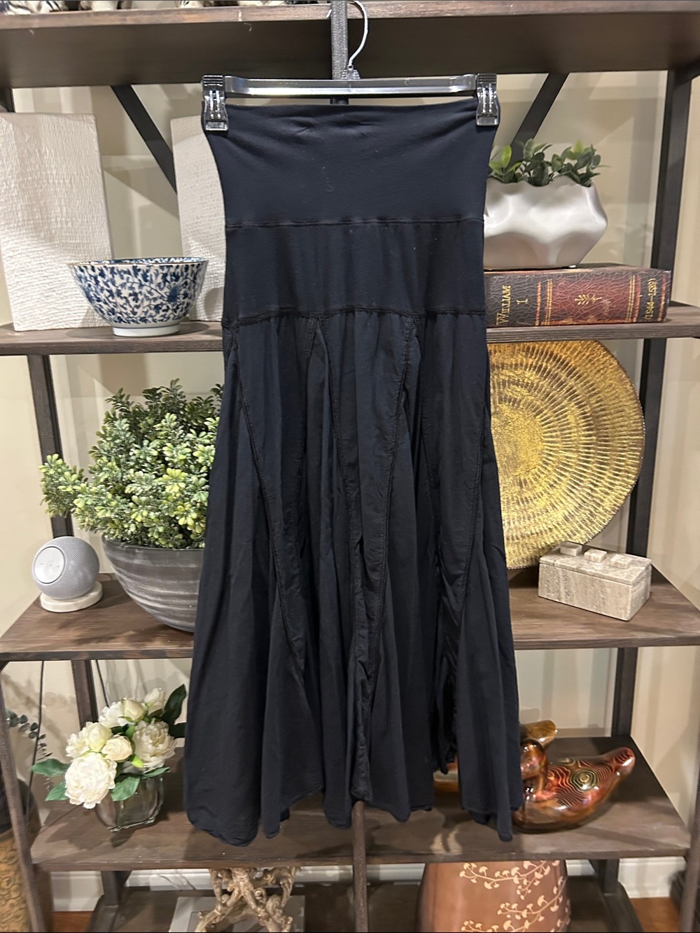 Karen Kane xs Women’s Black Flowing Maxi Skirt